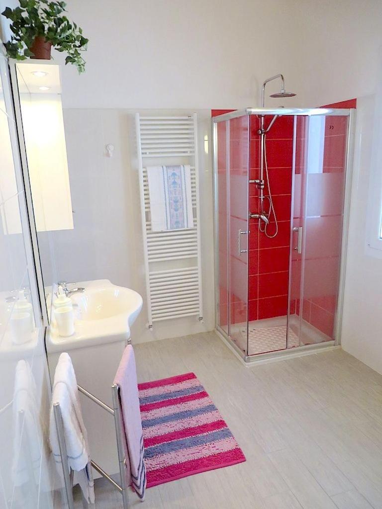 India Apartment สเตรซา ภายนอก รูปภาพ